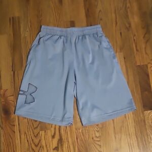 Under Armour Mens Light Gray Athletic Shorts